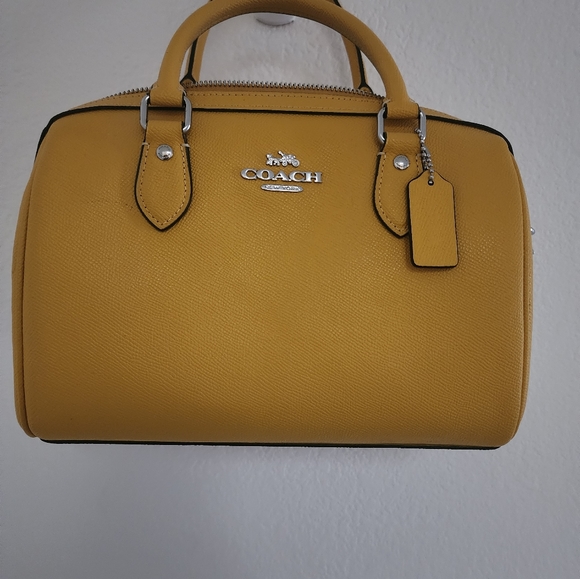 Coach Crossbody - Picture 1 of 4